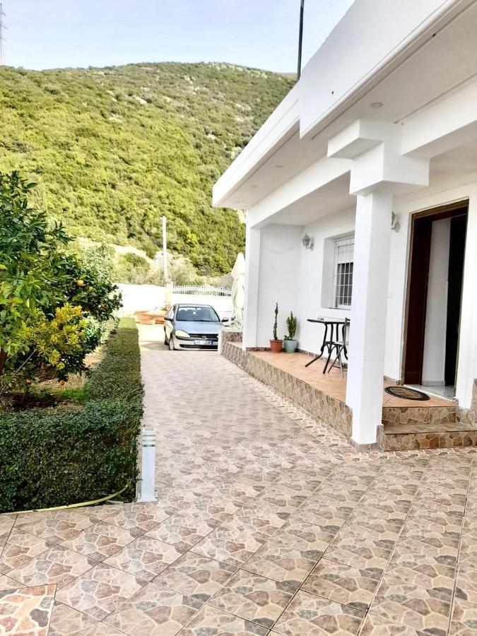 מלון Lukovë Lida'S House מראה חיצוני תמונה