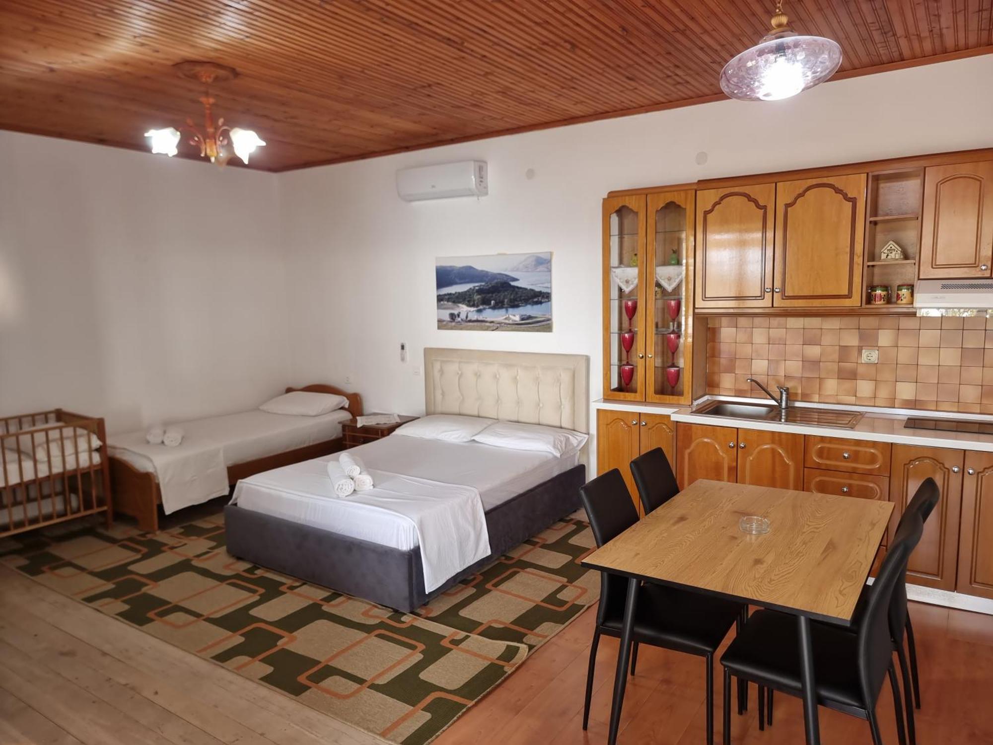 מלון Lukovë Lida'S House חדר תמונה