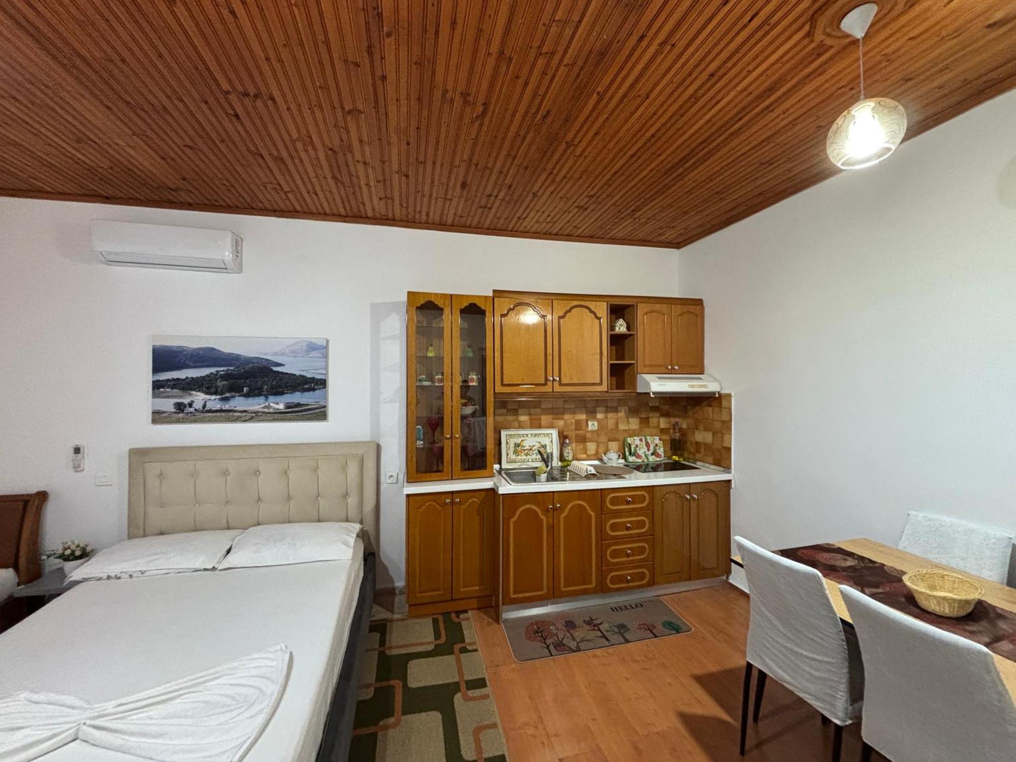 מלון Lukovë Lida'S House מראה חיצוני תמונה