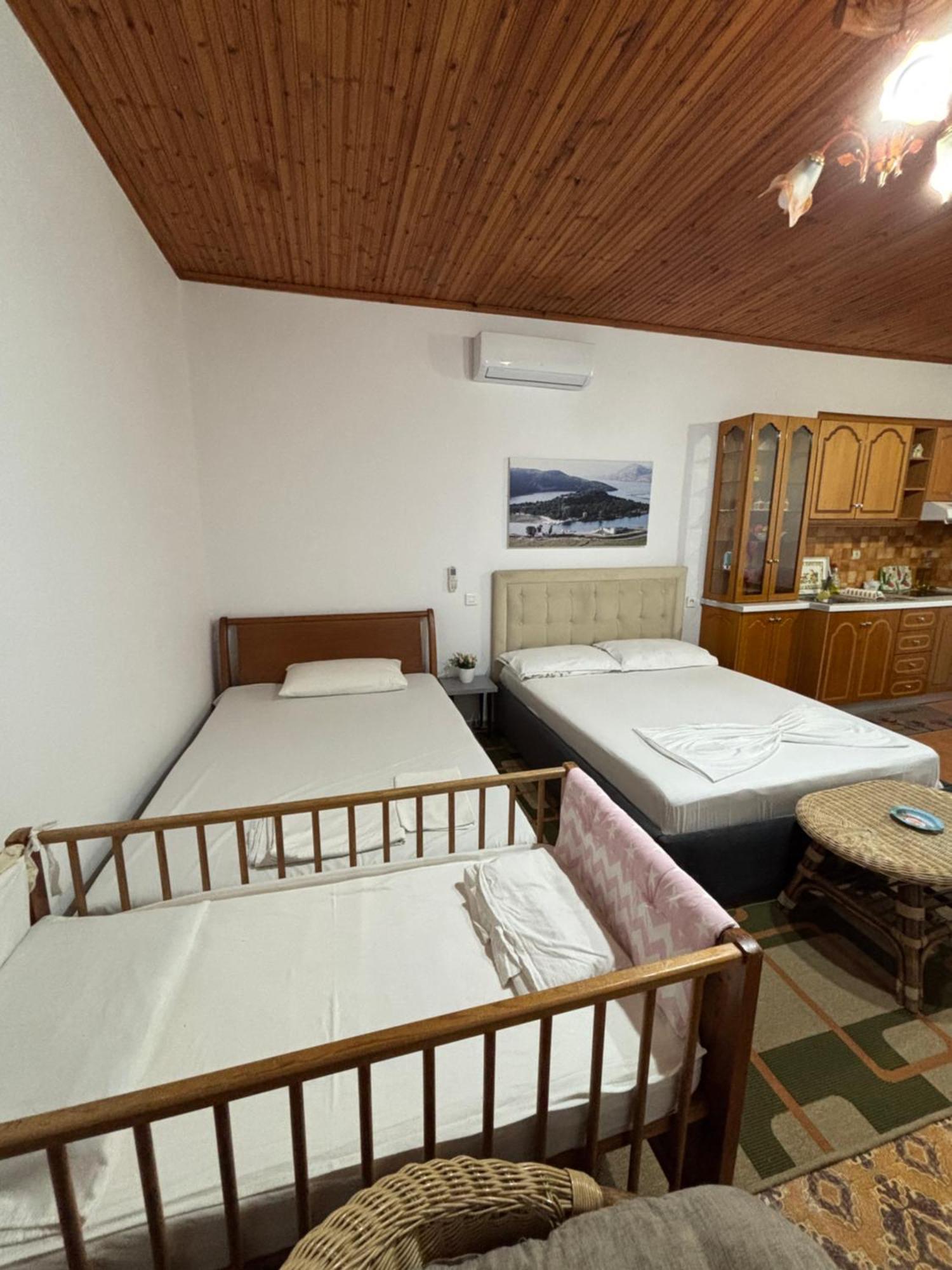 מלון Lukovë Lida'S House מראה חיצוני תמונה