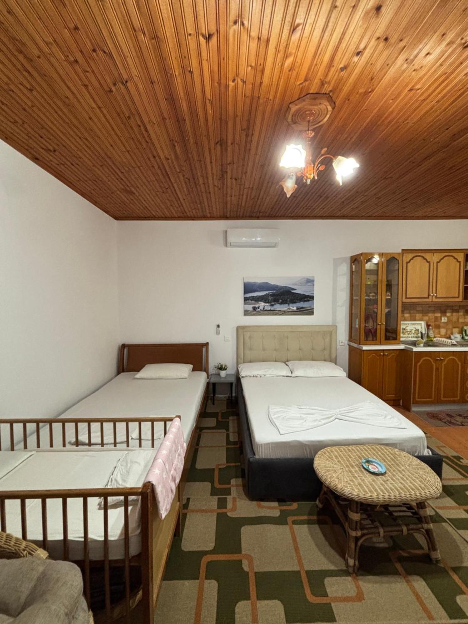 מלון Lukovë Lida'S House מראה חיצוני תמונה